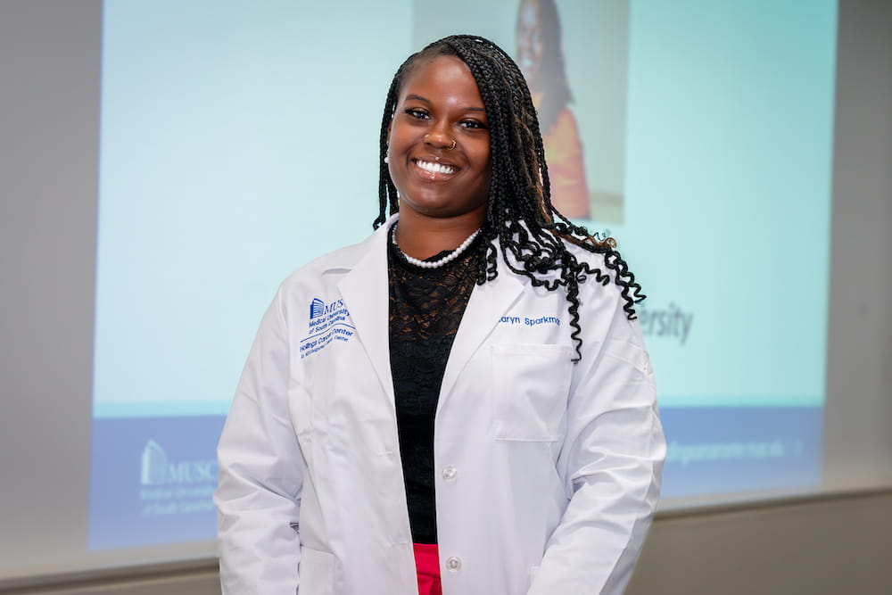 Taryn Sparkman, an SCSU undergraduate who conducts summer cancer research at MUSC with support from SC CADRE. She is also a LOWVELO scholar.